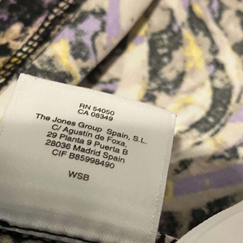 Jones Studio Multicolor Abstract Blouse - Picture 5 of 8